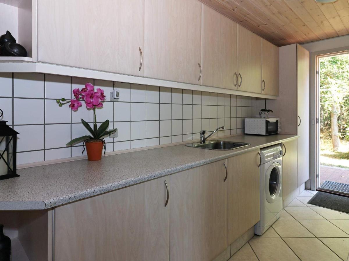 8 Person Holiday Home In Hadsund Экстерьер фото