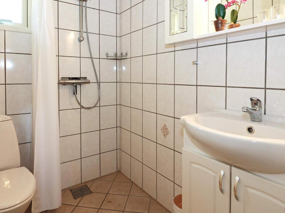8 Person Holiday Home In Hadsund Экстерьер фото